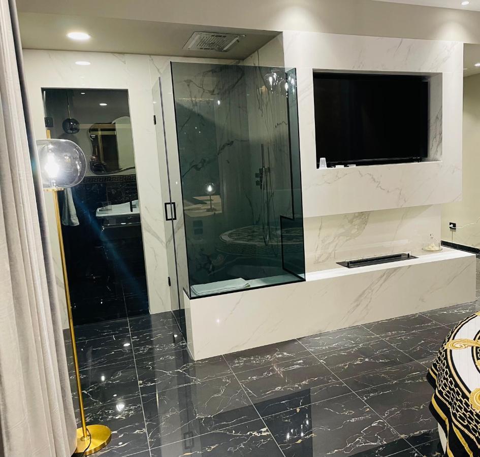 Versace Luxury Room Corleone Dış mekan fotoğraf